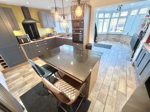 Lupus Way Great Sutton